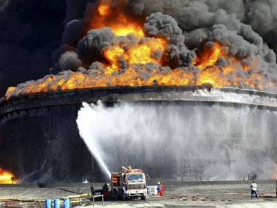 Λιβύη: Υπό έλεγχο οι πυρκαγιές στις αποθήκες πετρελαίου του Ες Σίντερ